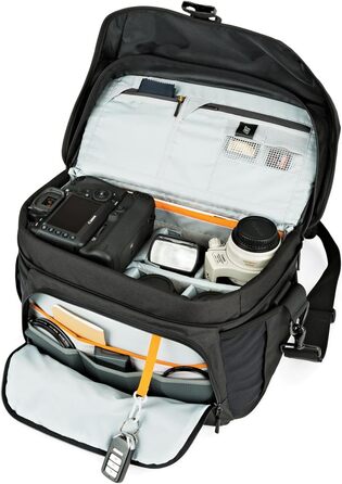 Lowepro Nova 200 AW II чорна сумка-кур'єр