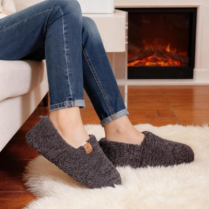 Жіночі теплі халапи EverFoams з штучної вовни та Memory Foam, закриті, сірі (39.5 EU)