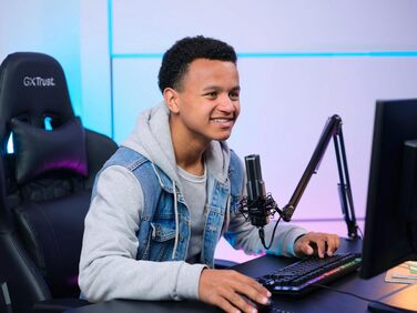 Trust Gaming GXT 253 Emita: мікрофонний кріплення-планка, стійка для мікрофона, регульована, з кабелем 290 см, чорний