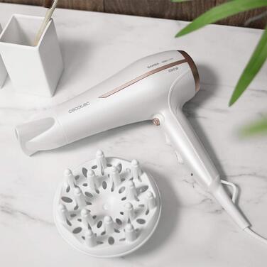 Фен Cecotec Bamba IoniCare 5200 Aura Black: Іонний, 2300W, Концентратор, Дифузор, DC-двигун, 2 швидкості, 3 температури