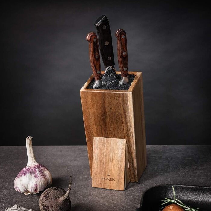 Navaris Acacia Wood Knife Block with Brush Insert - Unfitted Knife Block made of Wood - Universal for Kitchen Knives, Chef's Knives, Cooking Utensils - Brown
