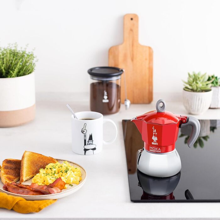 Bialetti - Moka Induction, Moka Pot, Suitable for All Cooktops, 4 Cups Espresso (150ml), Red 4 Cups New Moka Induction Red