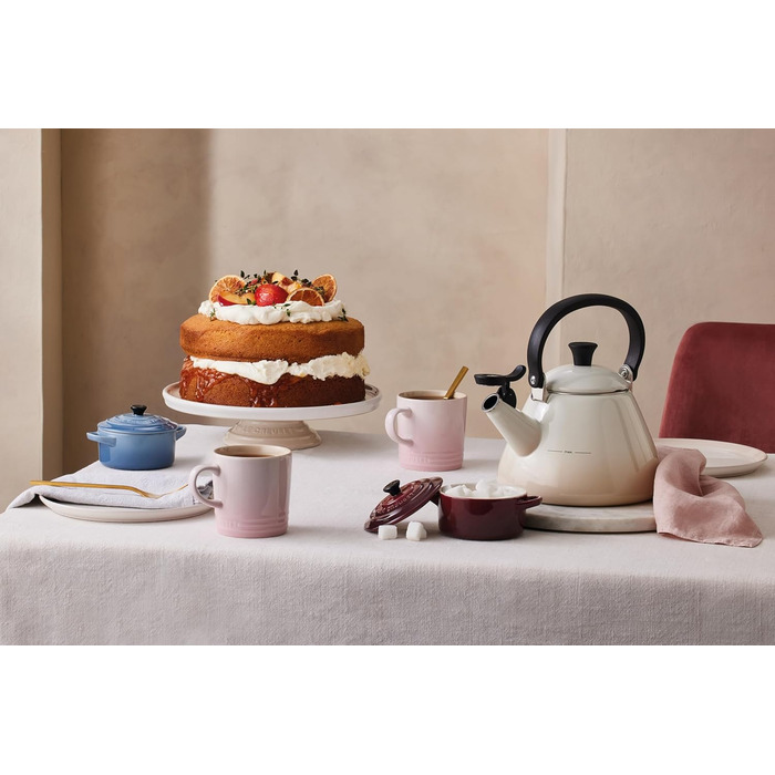 Le Creuset Kone Kettle with Whistle, Enameled Steel, 1.6 L, Meringue, 40101027160000