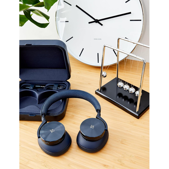 Bang & Olufsen Beoplay H95: Бездротові навушники Bluetooth з активним шумозаглушенням, чорного кольору (Navy). Преміум-класу, до 50 годин роботи, з алюмінієвим кейсом