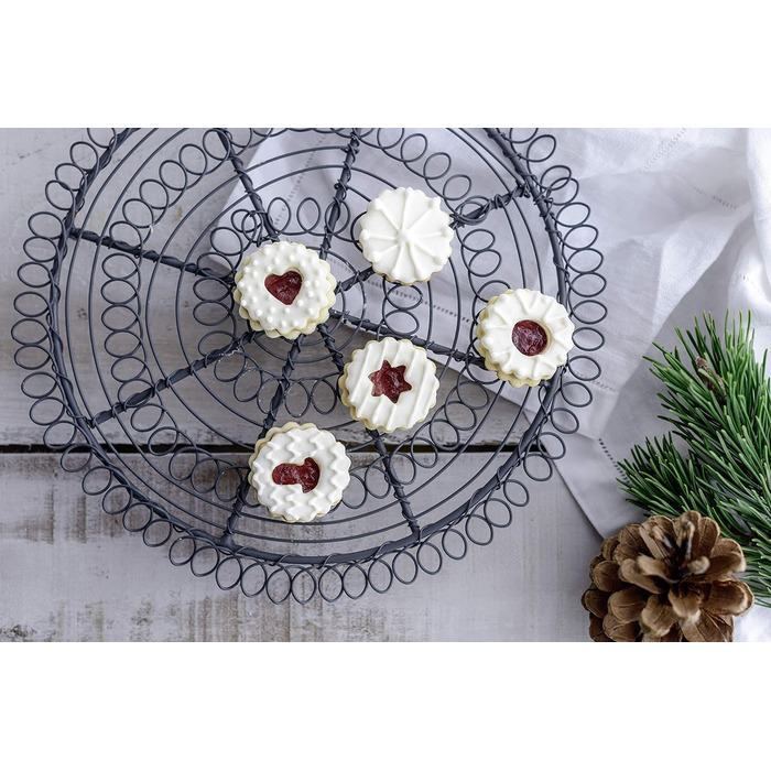 Набір формочок для печива Dr. Oetker Mini-Linzer 15 шт, металеві, різдвяні мотиви, для пряників, печива та мастики, сріблясті