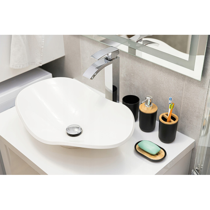 Набір аксесуарів для ванної кімнати чорного кольору: ергономічна щітка для унітазу, кошик для сміття та мильниця