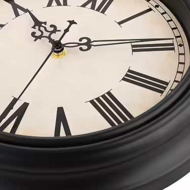 Plumeet Wall Clock - Quiet Retro Classic Wall Clock without Ticking for Living Room, Bedroom, Battery Operated (Roman Numerals) (Black, 40.6cm)