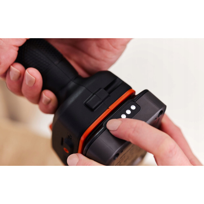 Ударний дриль-шурупокрут 18В 50Нм 2Аг у кейсі BLACK+DECKER BLD683D1XK