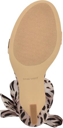 Босоніжки Nine West Kelsie на підборах, 39 EU, Леопардовий сатин (Light Natural Leopard Satin Multi 111)