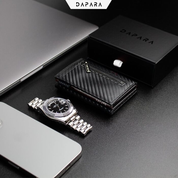 Чоловічий гаманець DAPARA: тонкий, з відділенням для монет та RFID-захистом. Містить 12 карткових слотів. Колір: Carbon Red (Carbon - Dynamic Silver)