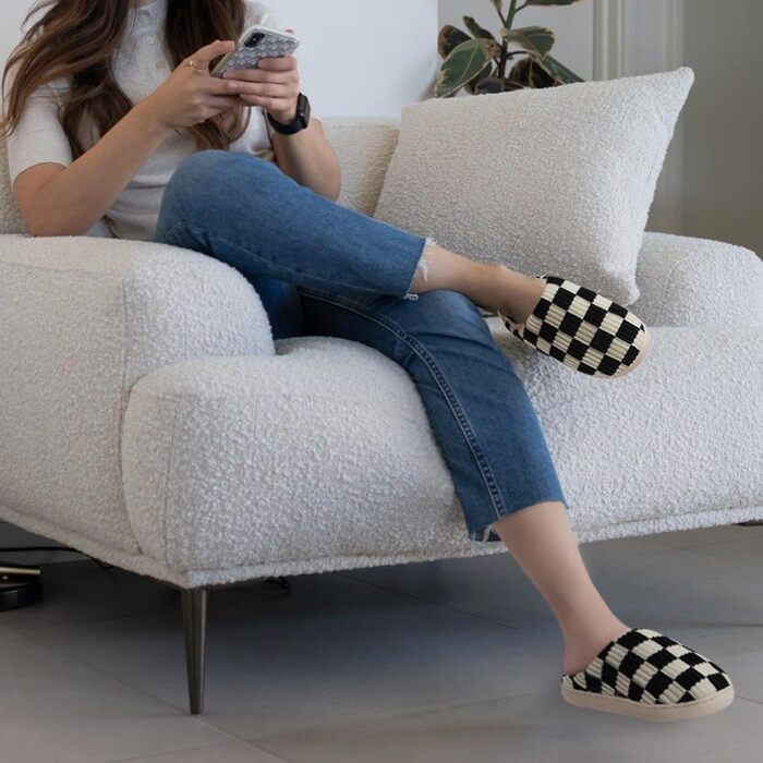 Тапочки халатні Guyarns для дому, чорні, 44/45 EU, з м'якою устілкою Memory Foam, антиковзаюча підошва, в'язане каро, для жінок та чоловіків