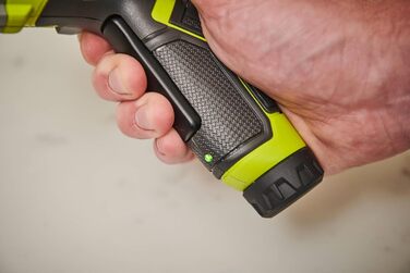 Акумуляторний шуруповерт RYOBI 4V RSD4-120TA2 з акумулятором 2.0Ah, USB-C зарядним кабелем та набором насадок