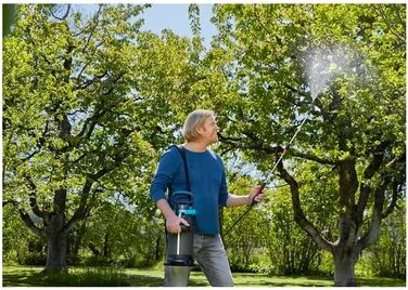 Обприскувач садовий Gardena Comfort 5 л з насосом, наплічним ременем, запобіжним клапаном і фіксацією ручки для рослин