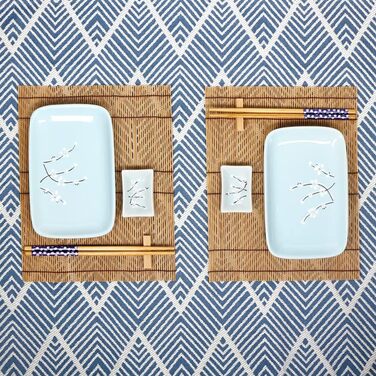 Набір для суші Exzact (10 шт.) – 2 тарілки, 2 миски для соусу, 2 підставки під столові прилади, 2 пари паличок для їжі – високоякісний фарфор, у подарунковій коробці – блакитний колір