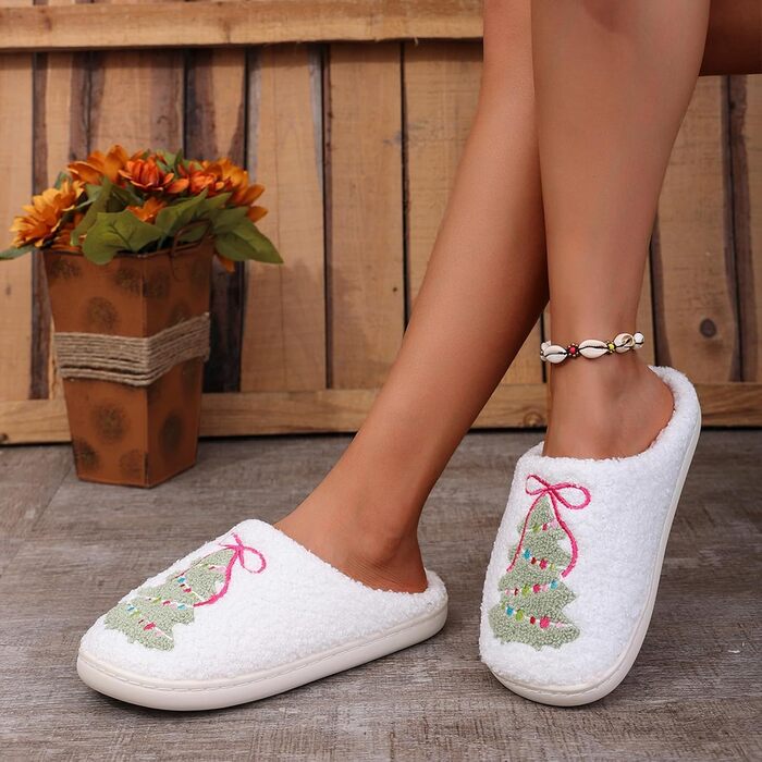 Теплі плюшеві тапочки-звірята Bolukets для дому та вулиці (з малюнком ялинки), 35/36 EU