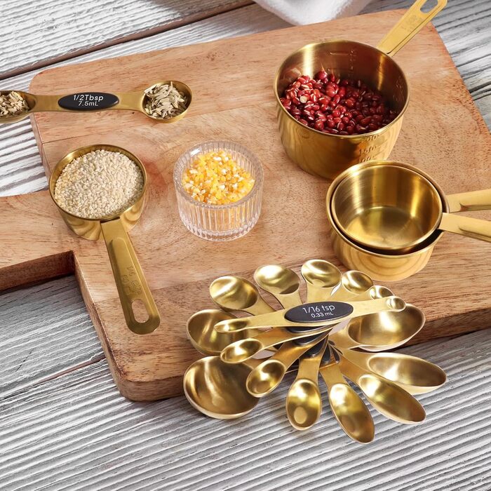 13-Piece Gold-Colored Measuring Cup and Spoon Set, 4 Stainless Steel Measuring Cups and 8 Magnetic Measuring Spoons, 1 Leveler for Kitchen, Cooking, and Baking