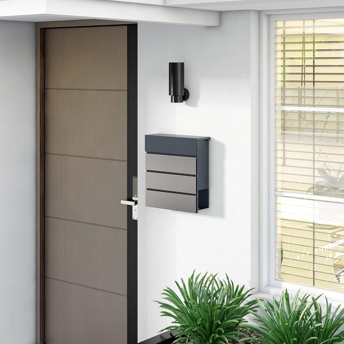 Поштовий ящик настінний сталевий V63 антрацит з дерев'яним декором 410x130x370 мм, з замком, плавним закриттям та відділенням для газет