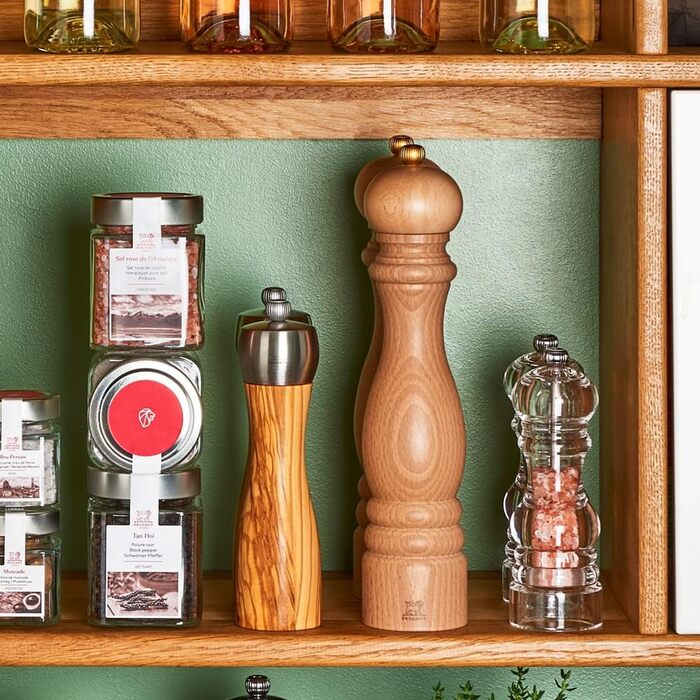 PEUGEOT 18368 Tahiti Pepper Grinder Wood, 5.2 x 5.2 x 15 cm, matte black