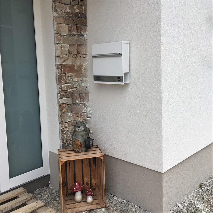 Поштова скринька Metzler Premium з газетницею, антрацит. Персоналізована з табличкою для імені. Якісна настінна поштова скринька з нержавіючої сталі V2A з порошковим покриттям RAL 7016, модель Stencil (біла)