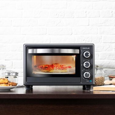 Мультифурна Cecotec Bake&Toast 1090 Black: 1000 Вт, 26 л, таймер, регулювання температури до 230ºC, дека, решітка, щипці