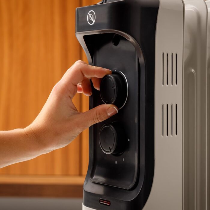 Олійний радіатор Taurus Dakar 7 елементів, 1500W, з термостатом, захист від перегріву, сірий