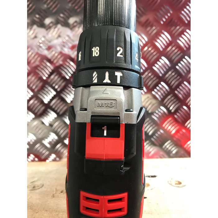 Акумуляторний ударний дриль-шурупокрут Milwaukee M18 BPD-0, 18 В, 50 Нм