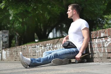 Чоловіча/жіноча поясна сумка Brandit Waistbeltbag чорного кольору, для фестивалів та повсякденного використання