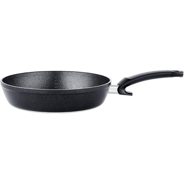 Сковорода Fissler Adamant Comfort 32 см, алюмінієва, антипригарна, індукція, стійка до подряпин