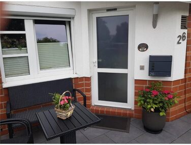 Поштова скринька Metzler Cube антрацит RAL 7016 з лазерним гравіруванням адреси та номера будинку, з відділенням для газет, вікном. Розмір 37x37x10.5 см