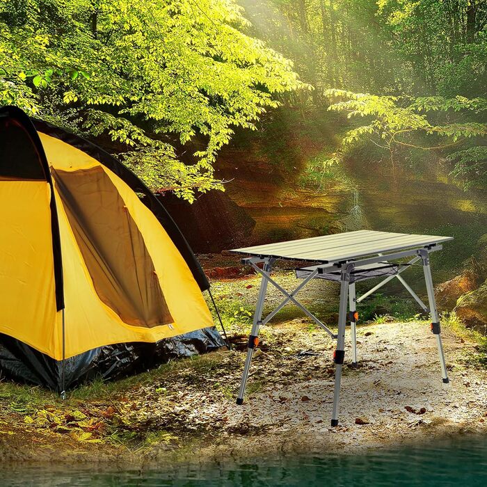 Складний кемпінговий столик Wiltec 70x69 см з алюмінієвою рамою та сумкою для транспортування - садовий, похідний, складаний стіл
