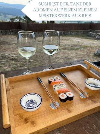 Набір для приготування суші UMAI: 2 килимки, палетка, 2 комплекти паличок, 2 соєві чаші, 2 підставки для паличок, QR-код з рецептами