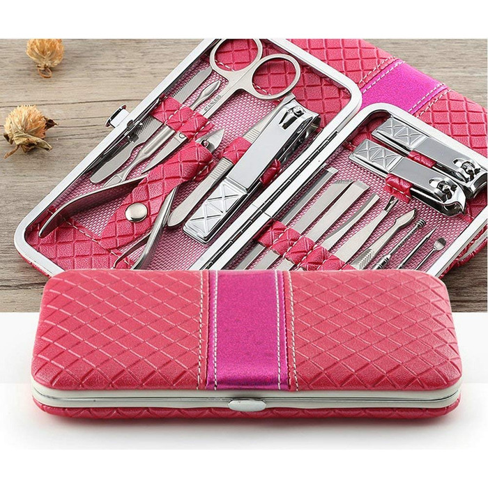Набір для манікюру та педикюру 18 предметів у рожевому чохлі з шкіри