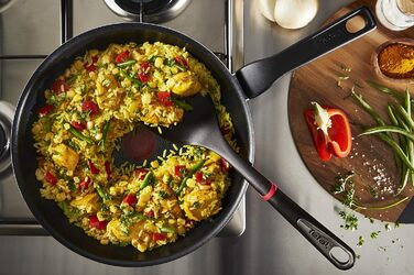 Сковорода Tefal XL Force 32 см з антипригарним покриттям, виготовлена у Франції