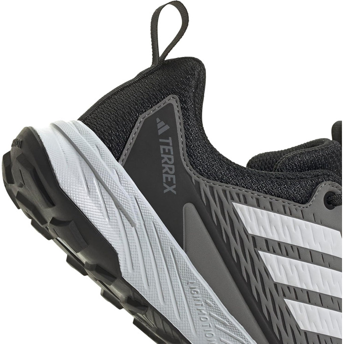 Жіночі трейлові кросівки adidas Terrex Tracefinder 2 Climaproof, 37 1/3 EU, чорний/сірий