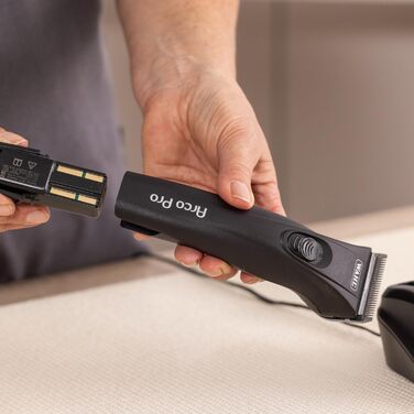 Професійна собача машинка Moser Arco Pro Agrarzone Edition: 2 акумулятори, набір гребенів, триммер для собак, котів та догляду за тваринами