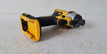 Ударний шурупокрут DeWalt DCF787N 18V 170Nm (без АКБ та ЗУ)