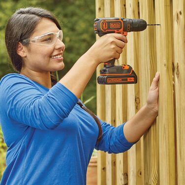 Акумуляторний дриль-шуруповерт Black+Decker BDCDC18K (18V, Li-Ion, 18V, 1.5Ah, LED, планетарне передаточне число, Softgrip)