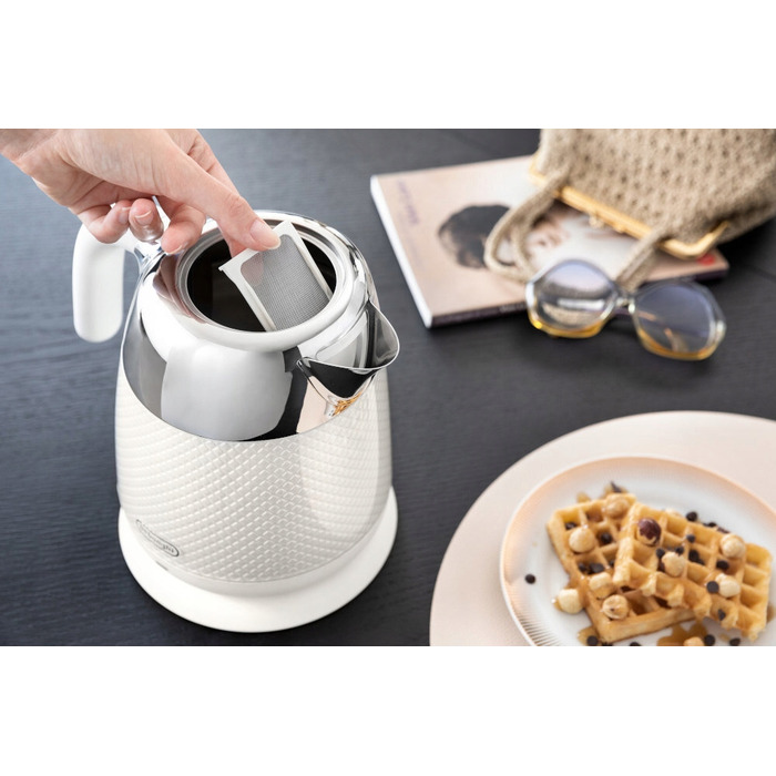 Електричний чайник De'Longhi Luminosa KLB2001.W 2000 Вт, Twill White