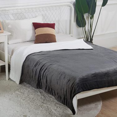 Плед з Sherpa, темно-сірий, двосторонній, 150 x 200 см | Плед для дивана та вітальні