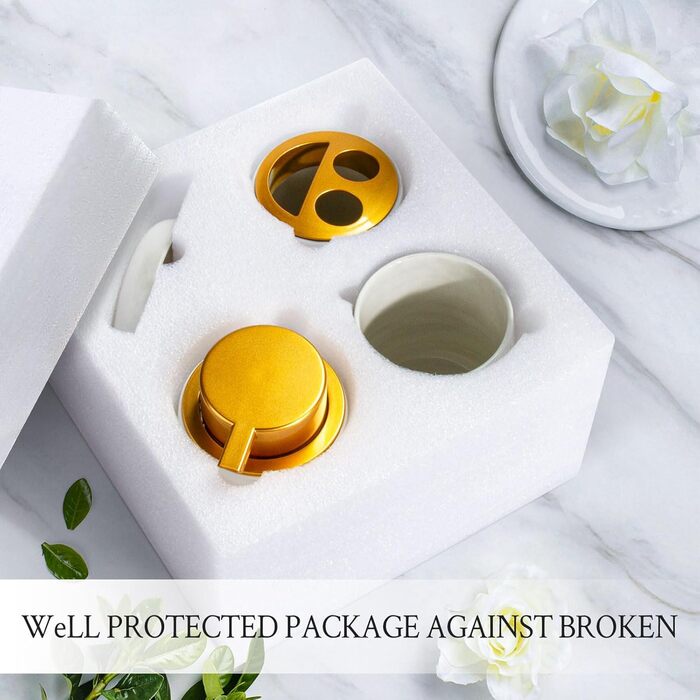 Набір аксесуарів для ванної кімнати з дозатором мила, мильницею, тримачем для зубних щіток та склянкою. Мармурова імітація, білий колір. 4 шт.