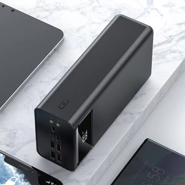 Повербанк 50 000 mAh з ліхтариком та вбудованими кабелями (4xUSB, USB-C, Lightning)