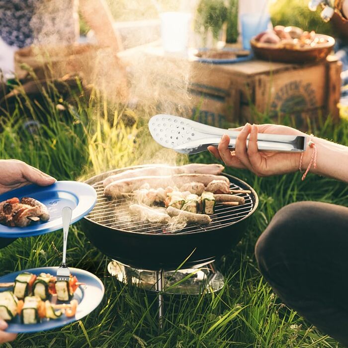 Набір посуду для кемпінгу на 4 особи, 20 предметів: ложки, виделки, ножі, тарілки, кліпси, відкривачка. Набір столових приборів з нержавіючої сталі для пікніків та відпочинку на природі