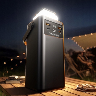 Повербанк 50000 mAh чорний, USB-C 66W, з кабелями та ліхтариком