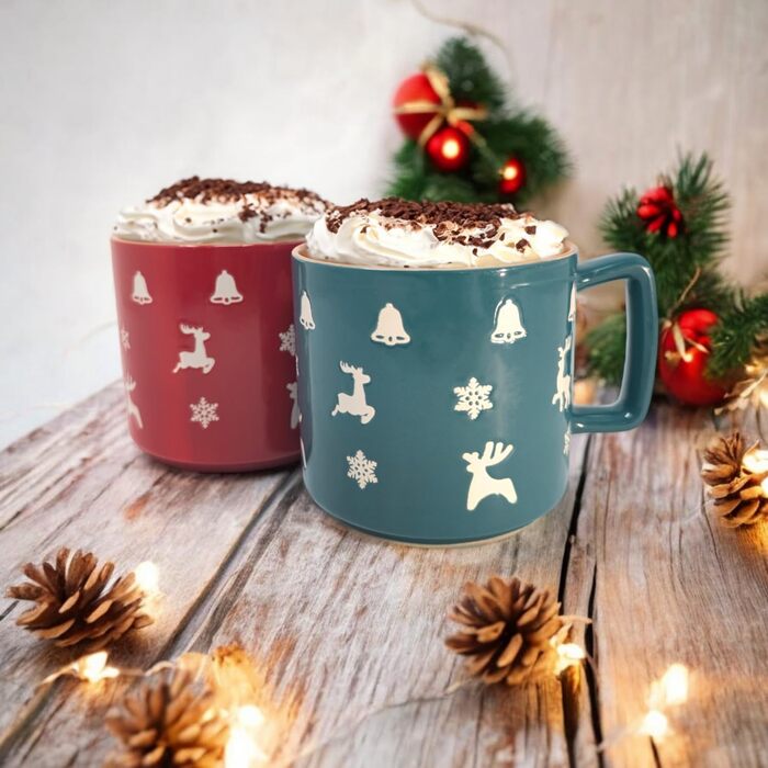 4 чашки для кави Com-Four® з кераміки з різдвяним дизайном, 250 мл (червоний/сірий/зелений/синій)