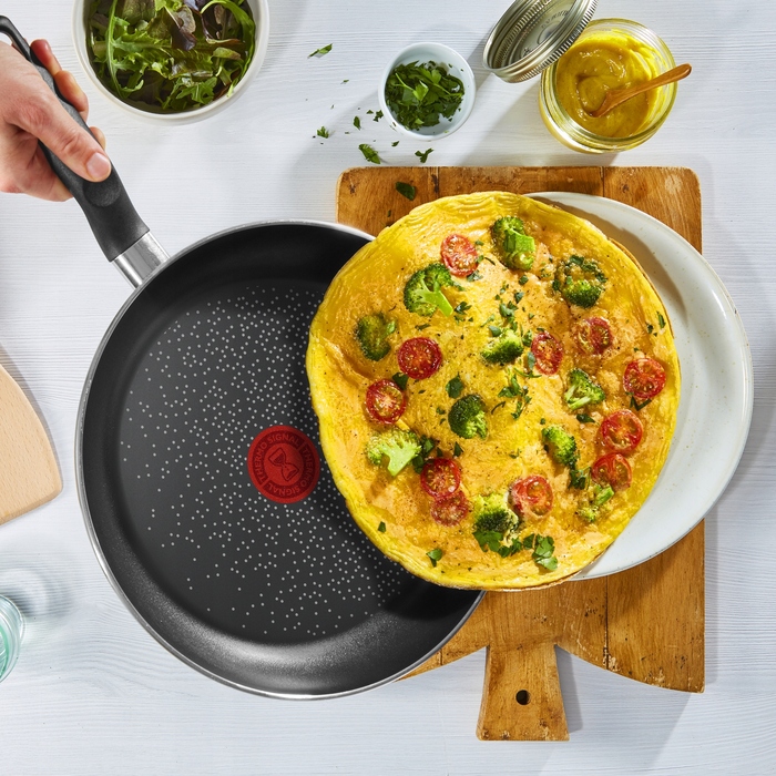 Набір сковорідок Tefal з антипригарним покриттям, сірі, 3 предмети (20/24/28 см)