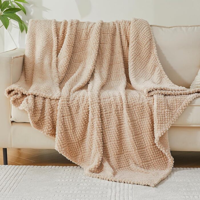 Плед EMME Kuscheldecke з м'якого флісу, 130x150 см, бежевий. Плед для дивана, софа, ковдра для дому.