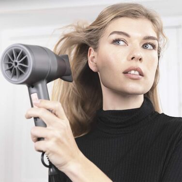 Фен Cecotec Bamba IoniCare Harmony, 2600W, регулювання температури та швидкості, технологія HairCare, іонізація, 1.8 м, 2 насадки, холодний струмінь (чорний, компактний)