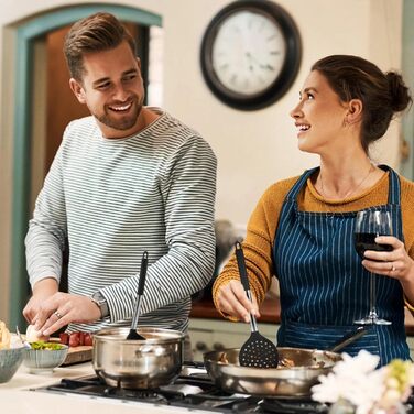 Набір кухонних помічників 45 предметів: силіконове кухонне приладдя, тримач, вінчик з нержавіючої сталі, половник, лопатка, придатне для миття в посудомийній машині, чорний