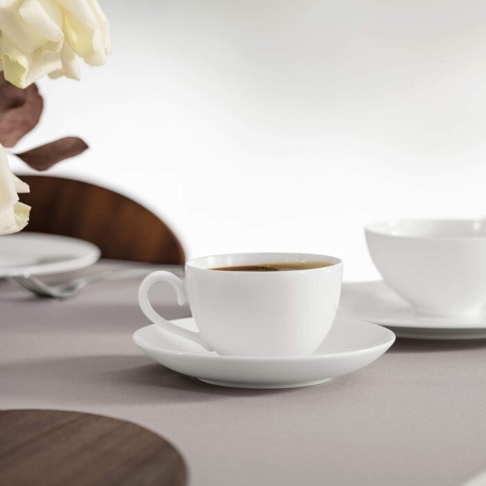 Villeroy & Boch – Royal Coffee Set, 18-Piece White, 6 Persons, Dishwasher-Safe, Microwave-Safe, Coffee Serving Set, Coffee Service, Breakfast Set, Cups, Breakfast Plates, Premium Porcelain