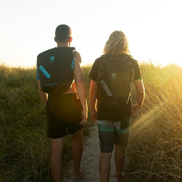 Gecko Brands Unisex Waterproof 30-Liter Backpack